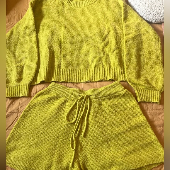 Saturday Sunday by Anthropologie yellow sleep outfit.. - Picture 3 of 6